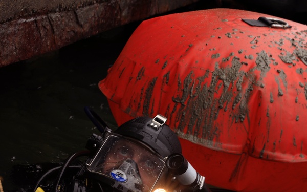 U.S. Navy Divers, Latvian Divers Build Underwater During BALTOPS 25