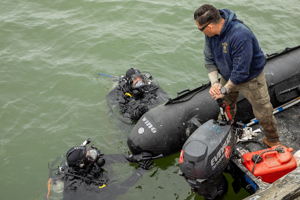 U.S. Navy and Latvia Divers Conduct Valuable Combined Training
