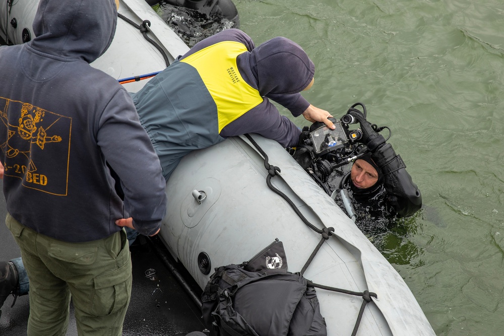 U.S. Navy and Latvia Divers Conduct Valuable Combined Training