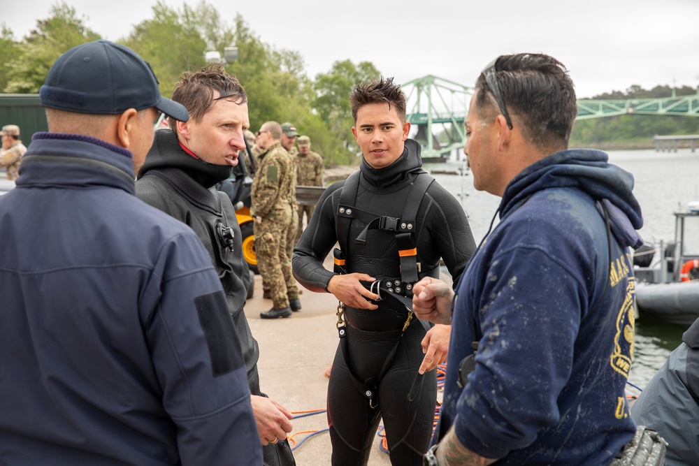 U.S. Navy and Latvia Divers Conduct Valuable Combined Training