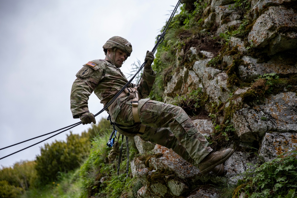 U.S. and Greek forces train on Mount Olympus during Immediate Response 25