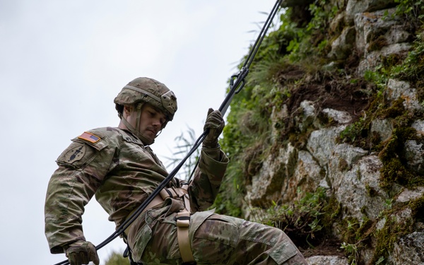 U.S. and Greek forces train on Mount Olympus during Immediate Response 25