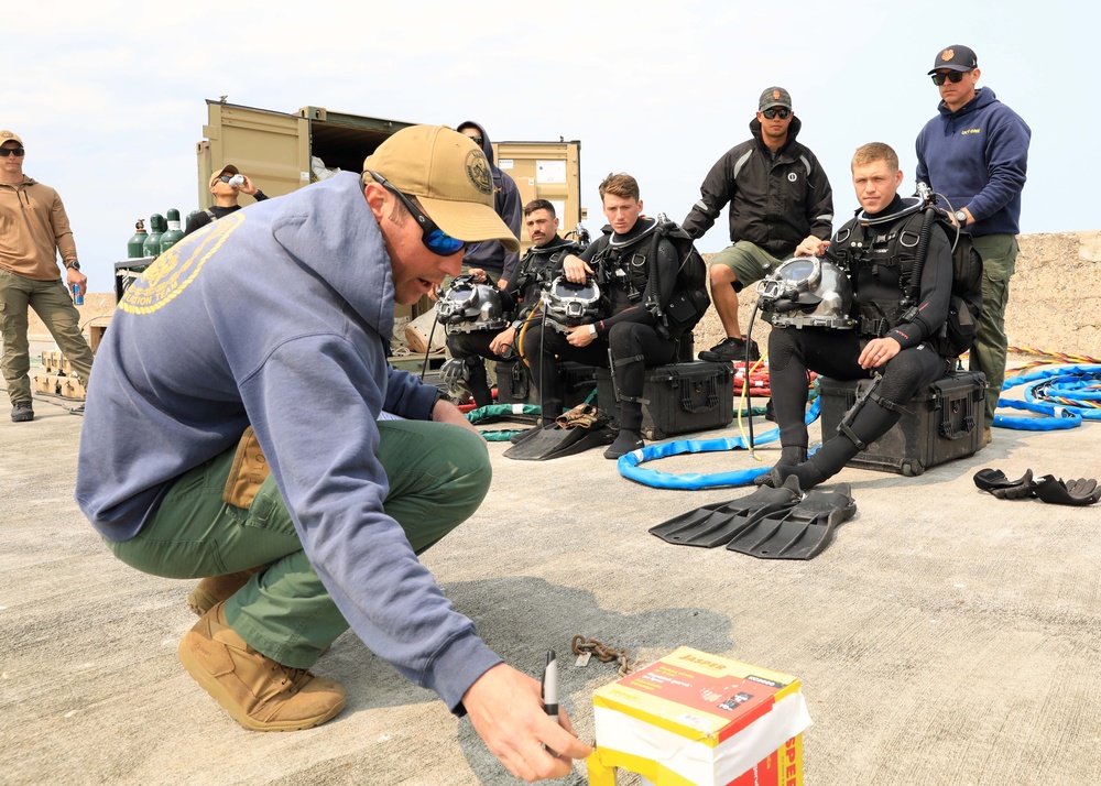 U.S. Navy Divers, Latvian Divers Remove Pylons During BALTOPS 25