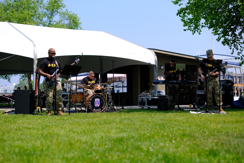 10th Mountain Division (LI) Band performs At 26th Annual 1000 Islands Family Free Day