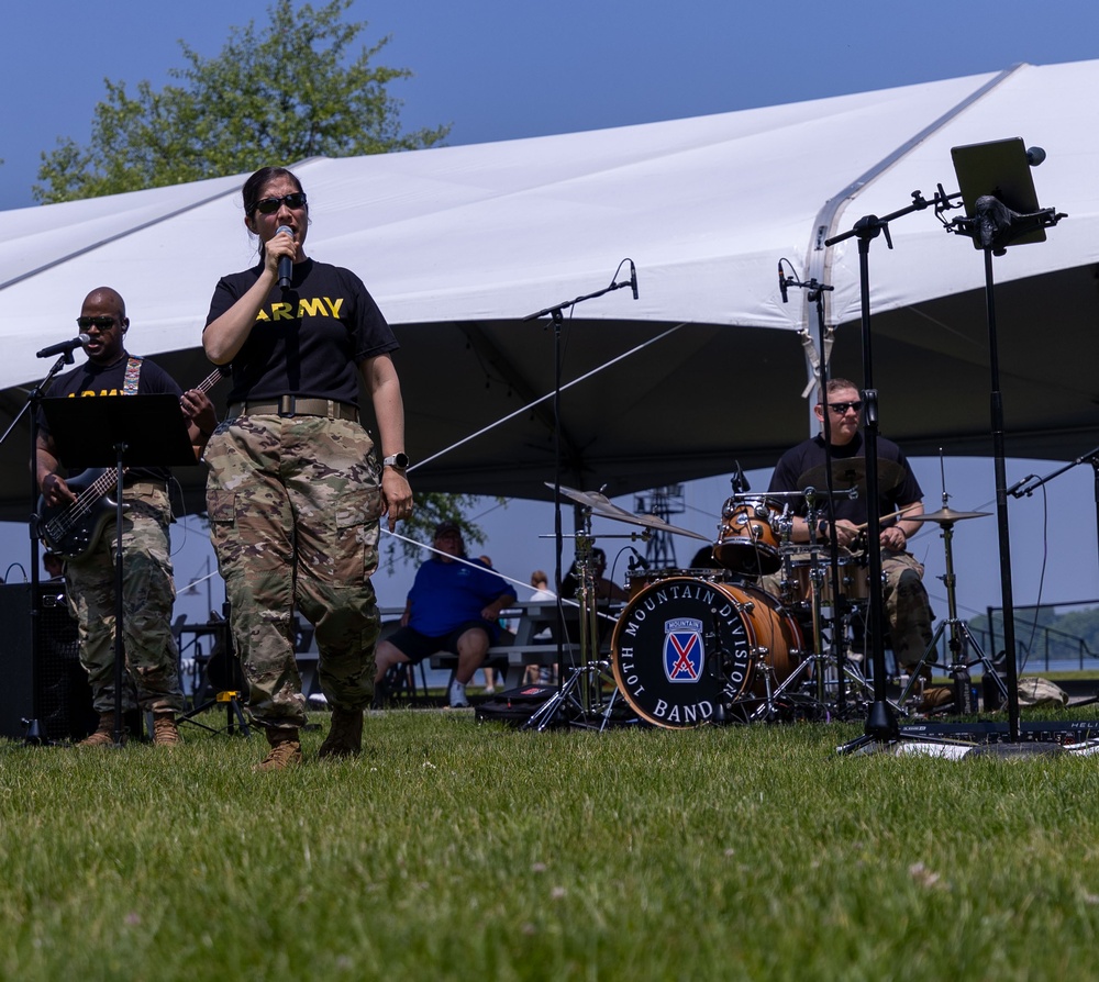 10th Mountain Division (LI) Band performs At 26th Annual 1000 Islands Family Free Day