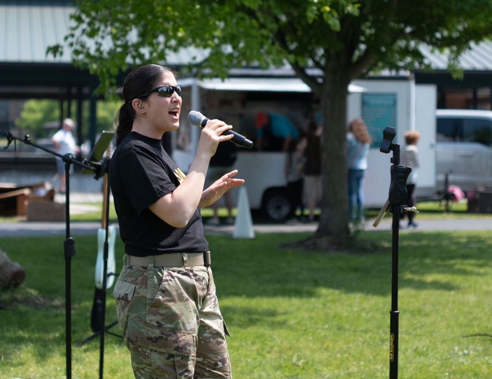 10th Mountain Division (LI) Band performs At 26th Annual 1000 Islands Family Free Day