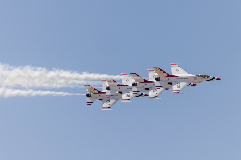 USAF Thunderbirds arrive at Beale AFB for Beale Air &amp; Space Expo 2025