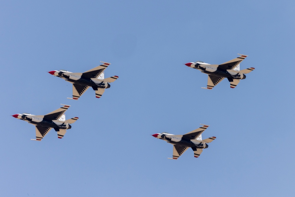 USAF Thunderbirds arrive at Beale AFB for Beale Air &amp; Space Expo 2025