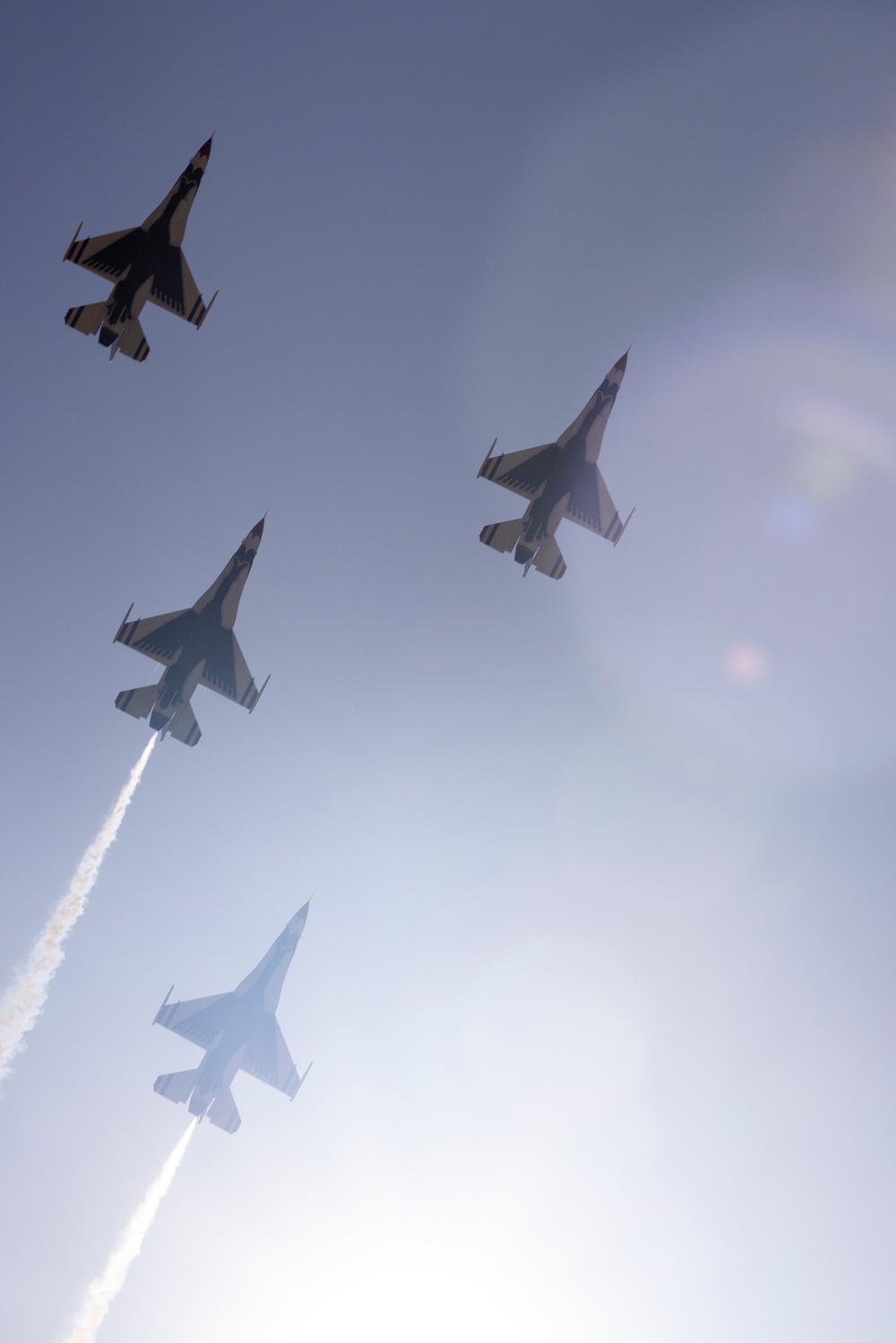 USAF Thunderbirds arrive at Beale AFB for Beale Air &amp; Space Expo 2025