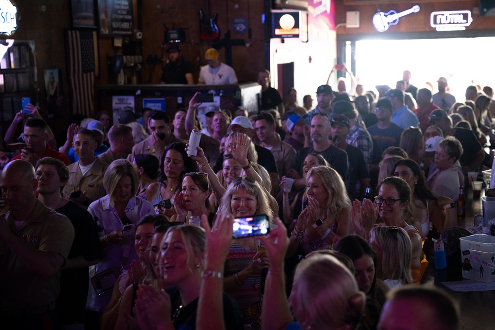 Marine Week Nashville; 2nd MAW band at Tootsies Orchid Lounge
