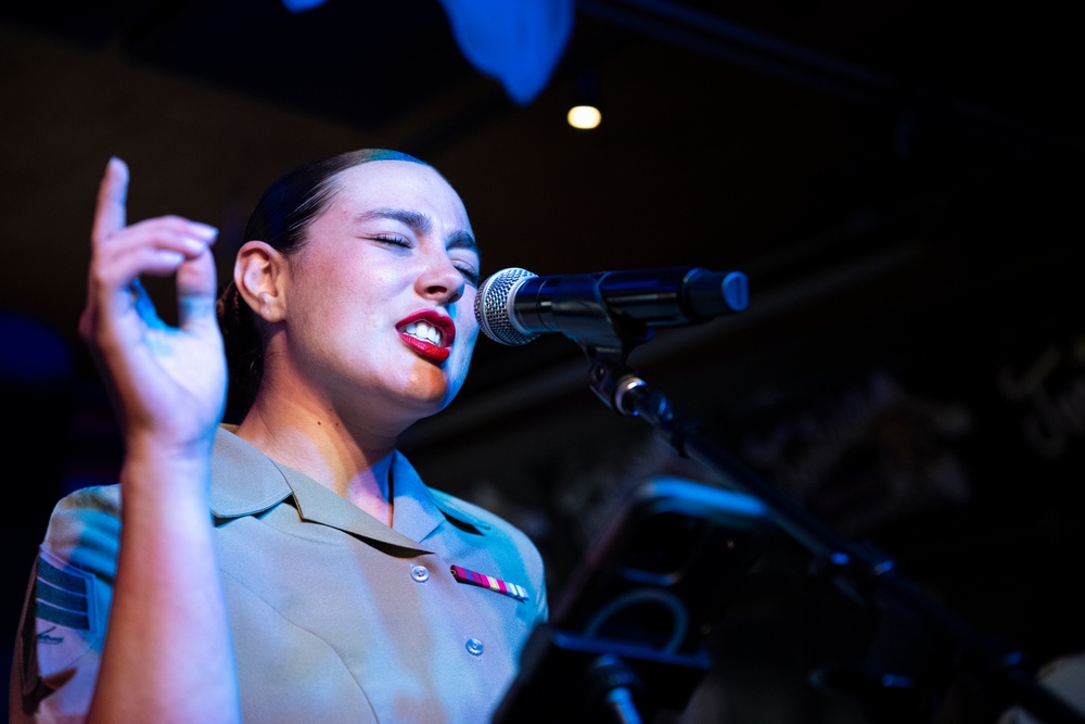 Marine Week Nashville; 2nd MAW band at Tootsies Orchid Lounge