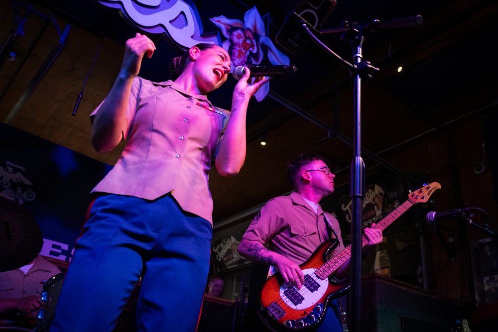 Marine Week Nashville; 2nd MAW band at Tootsies Orchid Lounge
