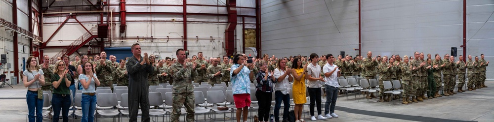 152nd Airlift Wing receives new Command Chief