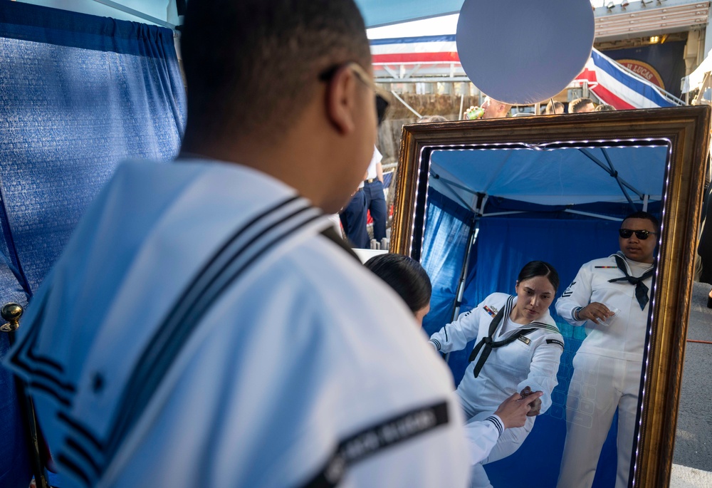 USS Jack H. Lucas hosts a Navy reception during Portland Fleet Week
