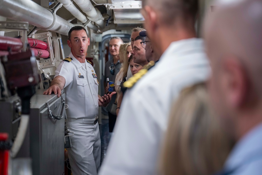 USS Jack H. Lucas hosts a Navy reception during Portland Fleet Week