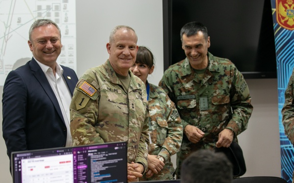 Maj. Gen. John Phillips visits cyber exercise