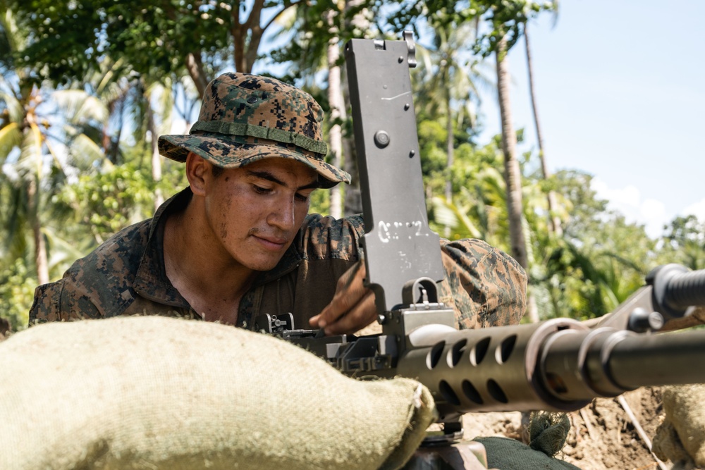 KAMANDAG 9: MRF-D 25.3 conceals fighting positions for counter-landing live-fire