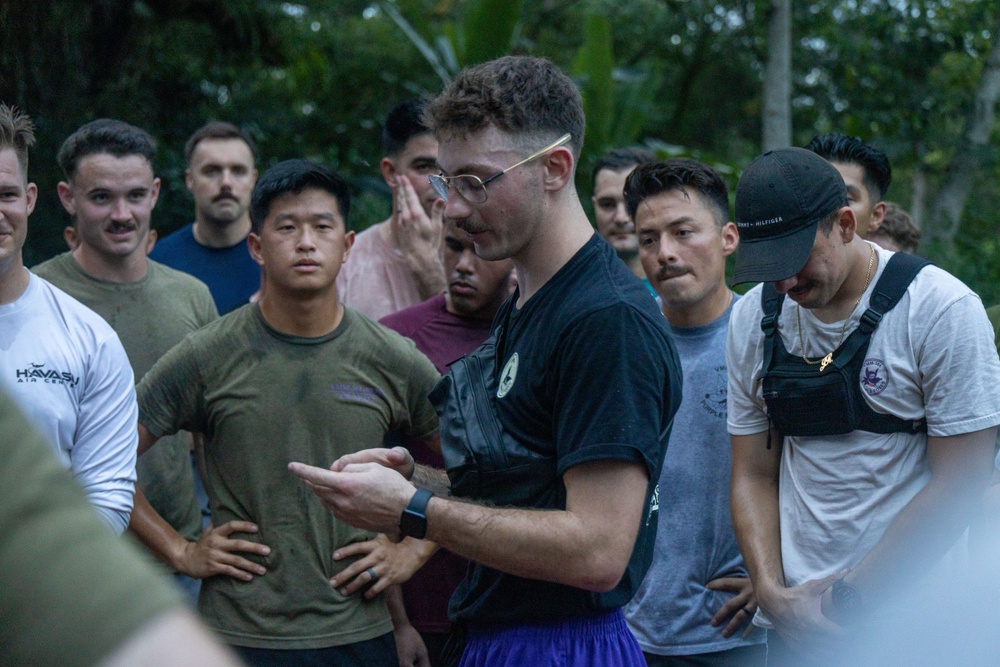 KAMANDAG 9: VMM-364 Marines Honor the Fallen Marines of Swift 11