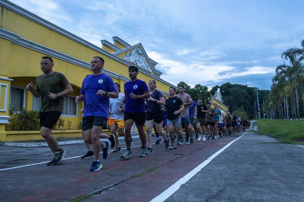 KAMANDAG 9: VMM-364 Marines Honor the Fallen Marines of Swift 11