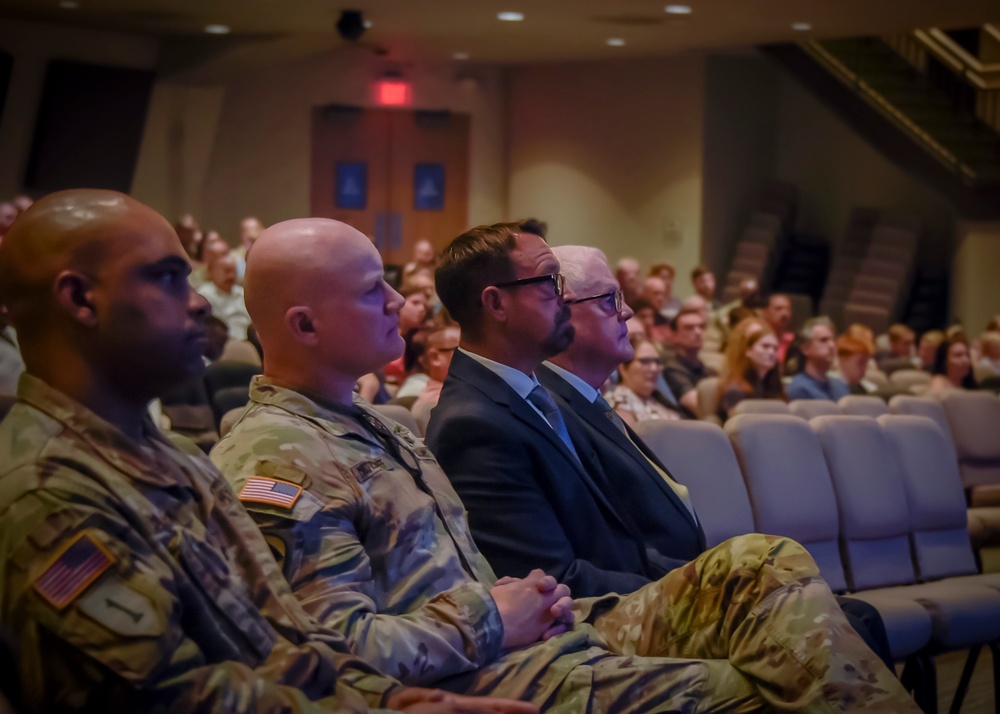 Springfield-based 232nd CSSB Mobilizes for Deployment to Europe