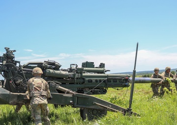 206th Field Artillery Conducts Close-Range Live Fire
