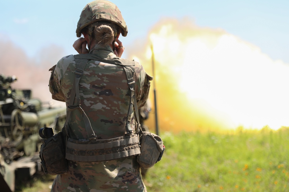 206th Field Artillery Conducts Close-Range Live Fire