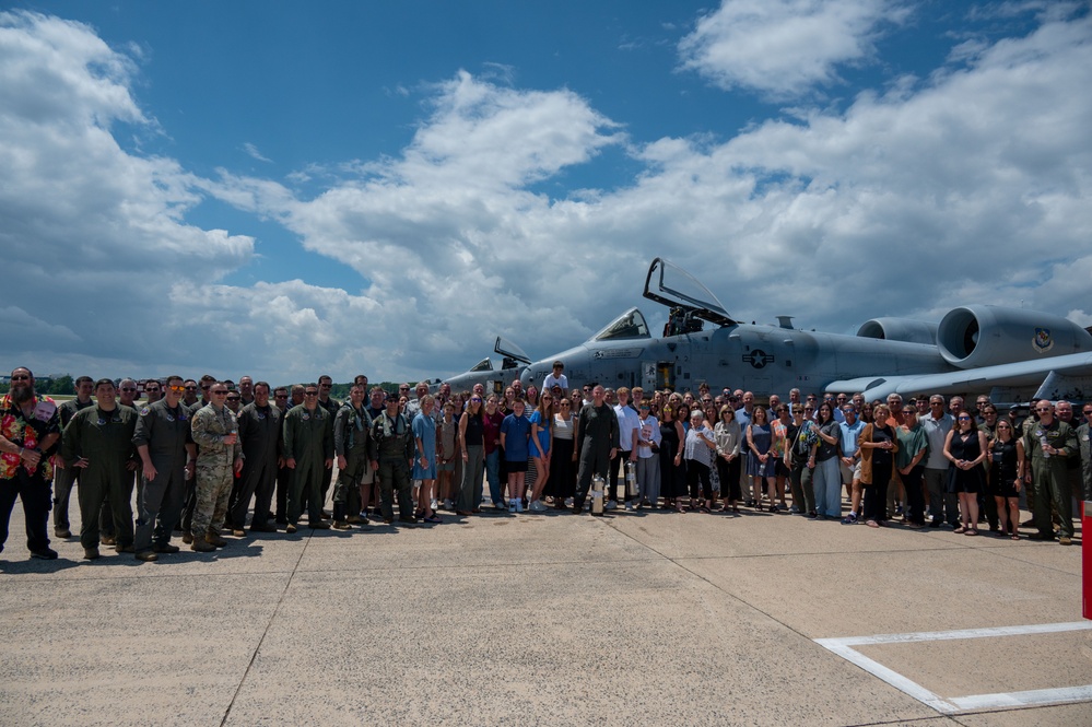 Col Paul Kanning Fini-Flight &amp; Retirement Ceremony