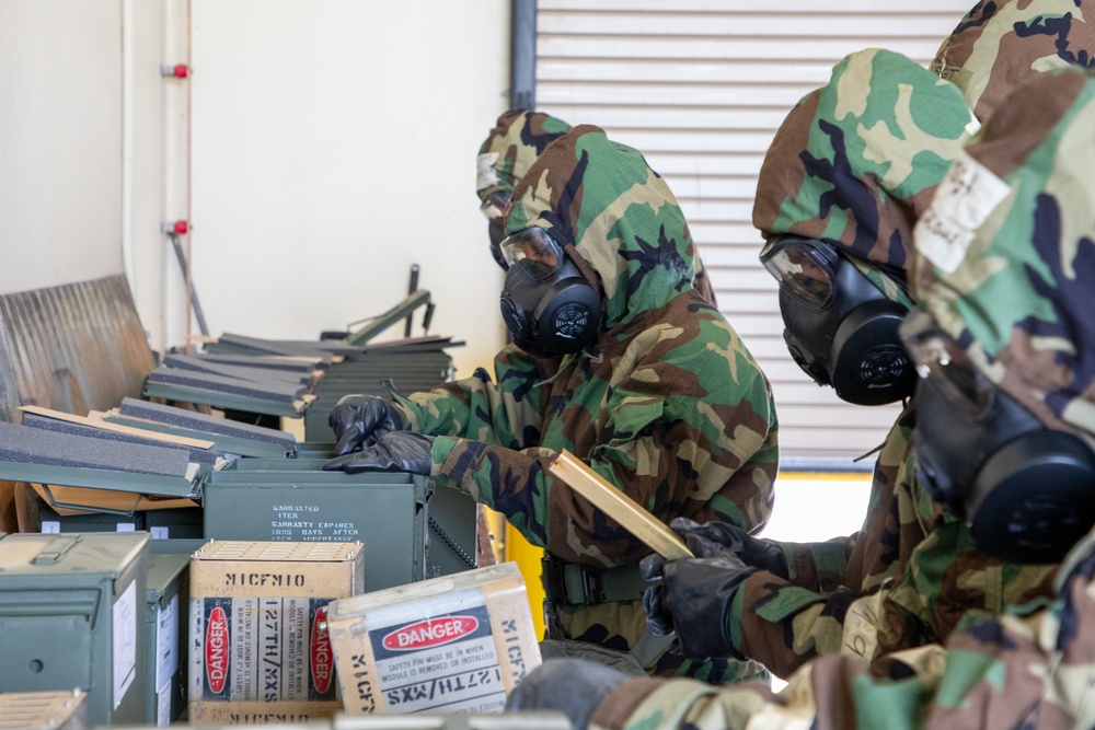 Munitions Airmen Train in MOPP Gear