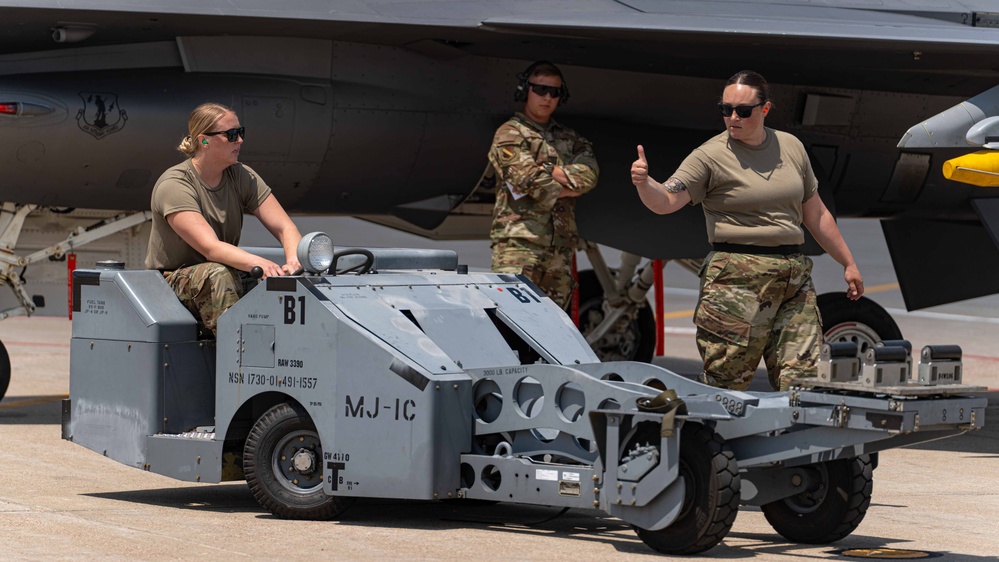 114th Maintenance Group Hosts Weapons Load Competition