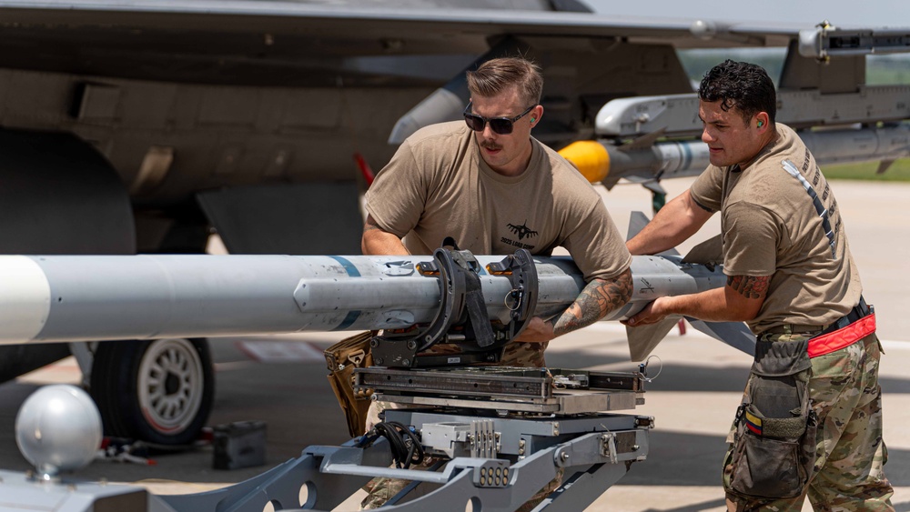 114th Maintenance Group Hosts Weapons Load Competition