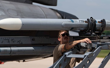 114th Maintenance Group Hosts Weapons Load Competition
