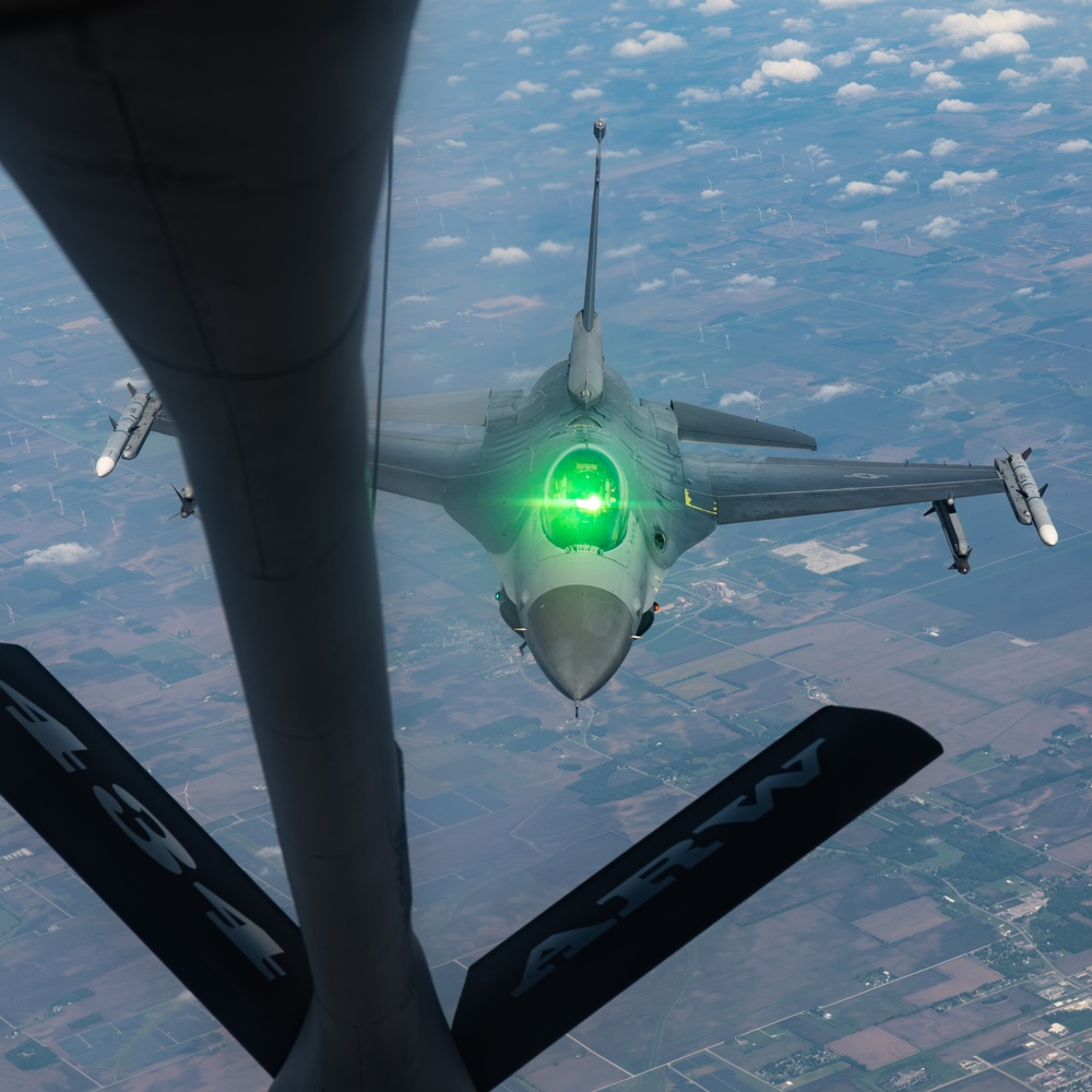 Blacksnakes train for air dominance