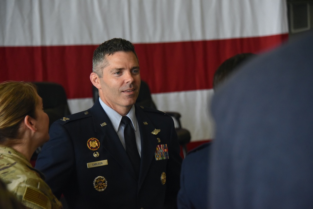 Col. Adam Carlson becomes 185th ARW Commander