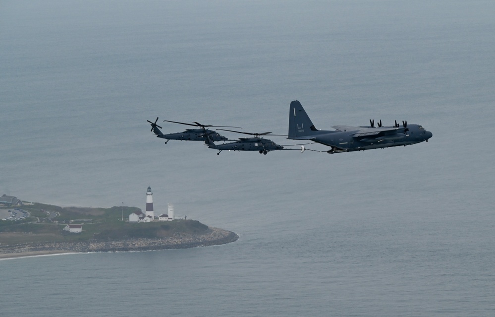 DVIDS - Images - 106th Rescue Wing Conducts In Air Refueling [Image 1 of 2]