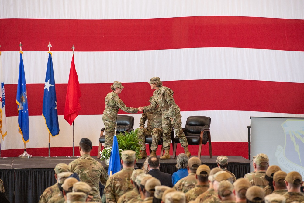 WRANGB hosts arrival ceremony for OA-1K Skyraider II