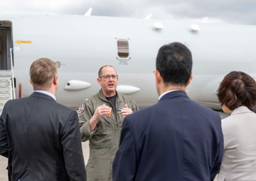 Ambassador to Japan visits Misawa Air Base
