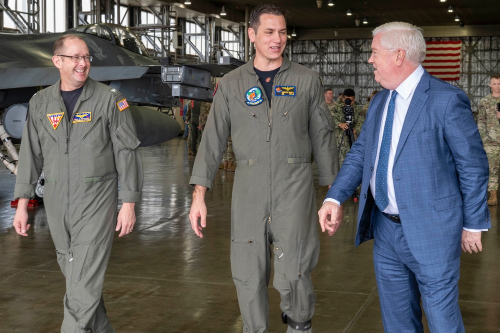 Ambassador to Japan visits Misawa Air Base