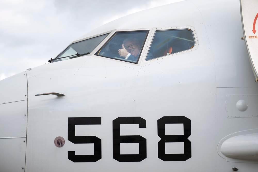 Ambassador to Japan visits Misawa Air Base