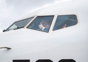 Ambassador to Japan visits Misawa Air Base