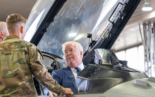 Ambassador to Japan visits Misawa Air Base