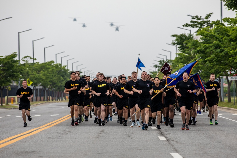 Soldiers Kick Off KATUSA Friendship Week With Run Across the Peninsula