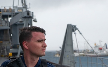 USS Frank Cable (AS 40) departs Majuro