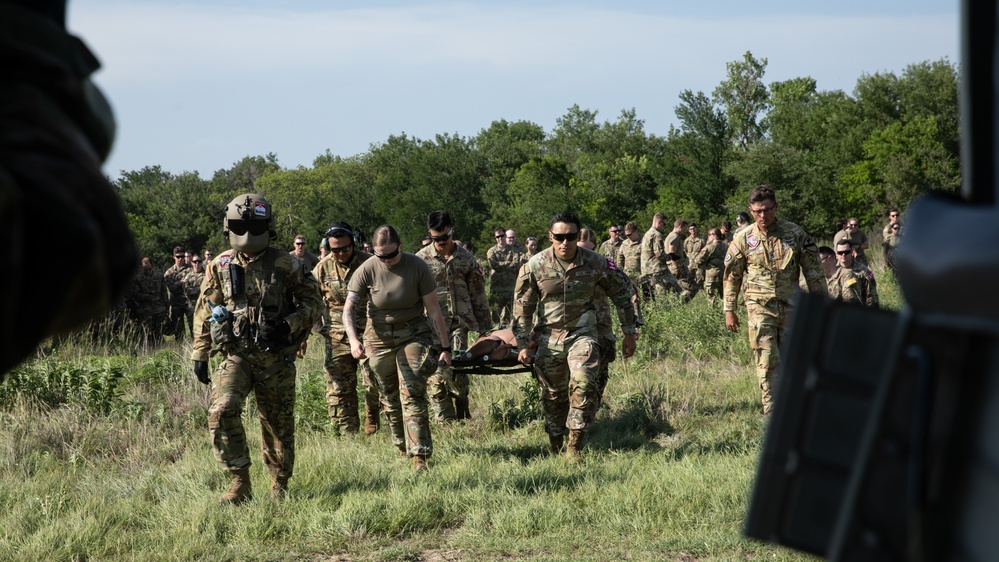 Joint Medical Teams begin JEMX-25 with in-processing and Air Lift Operations.