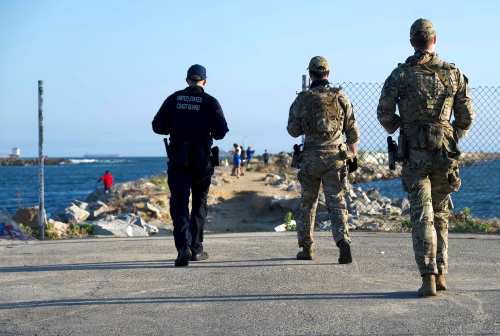 Coast Guard conducts shoreside patrols in Long Beach