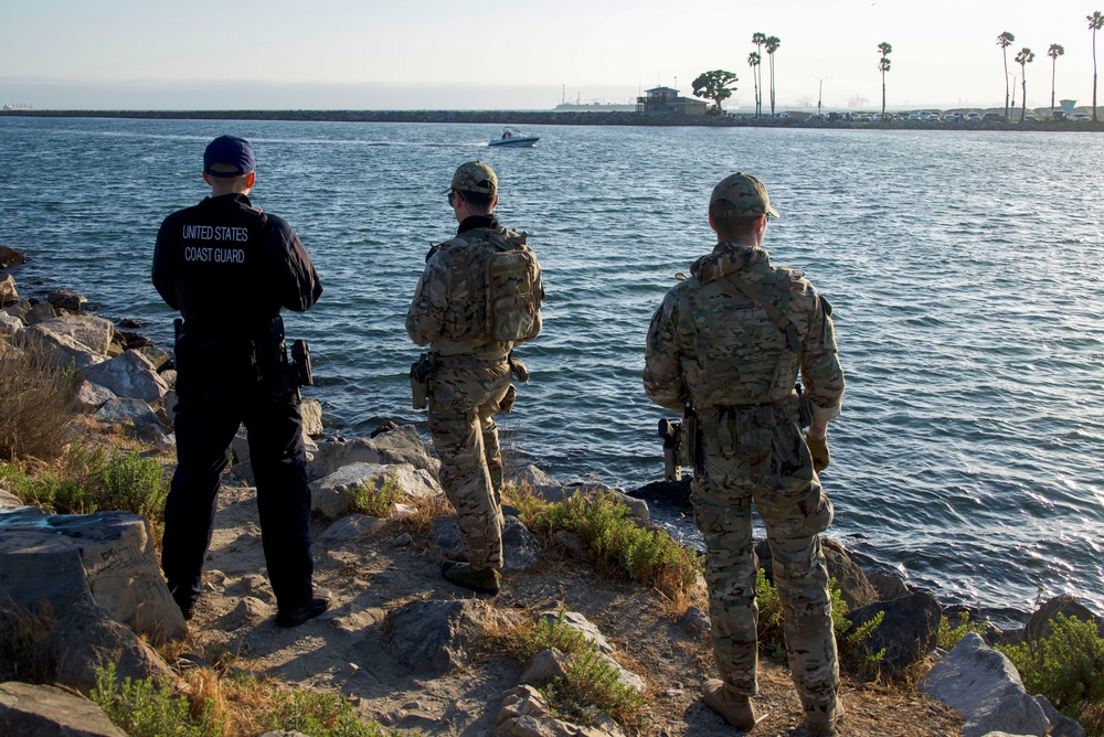 Coast Guard conducts shoreside patrols in Long Beach