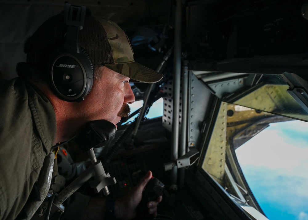 506th EARS Refuel A-10s across the Pacific