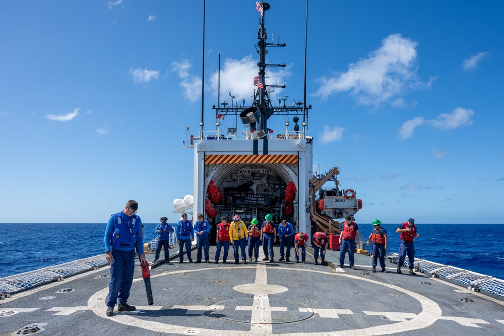Coast Guard Cutter Harriet Lane Performs joint flight operations with French Navy off the coast of Tahiti