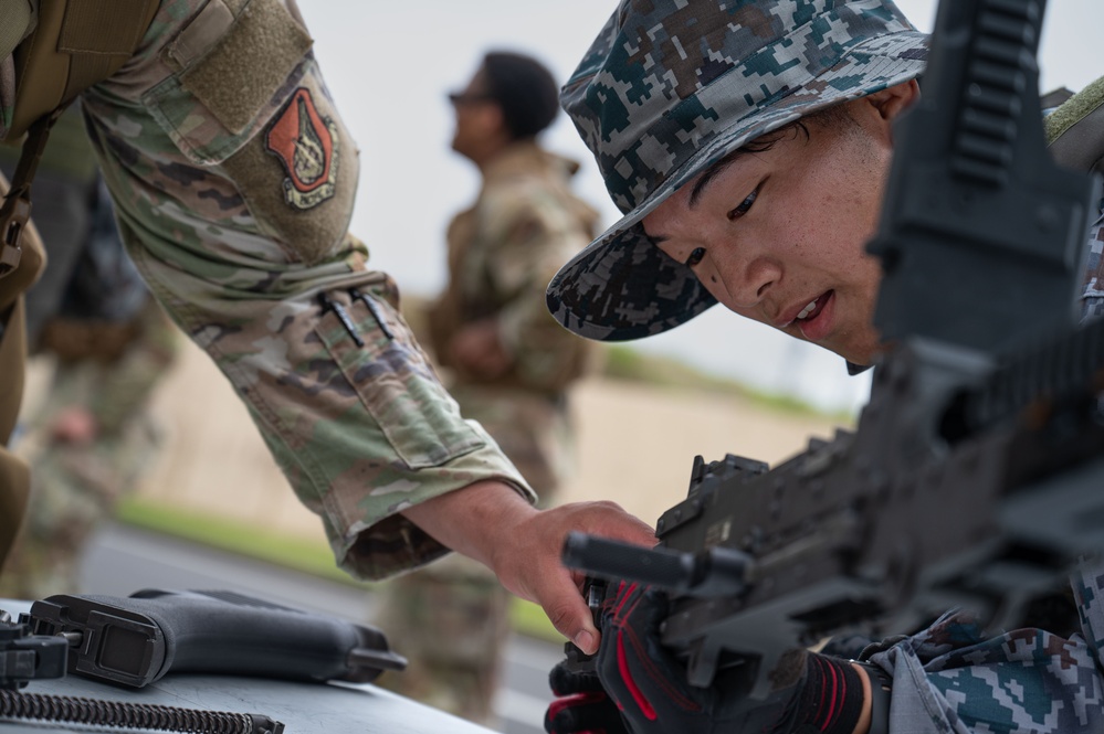 374 SFS, Japanese counterparts conduct Security Team Training