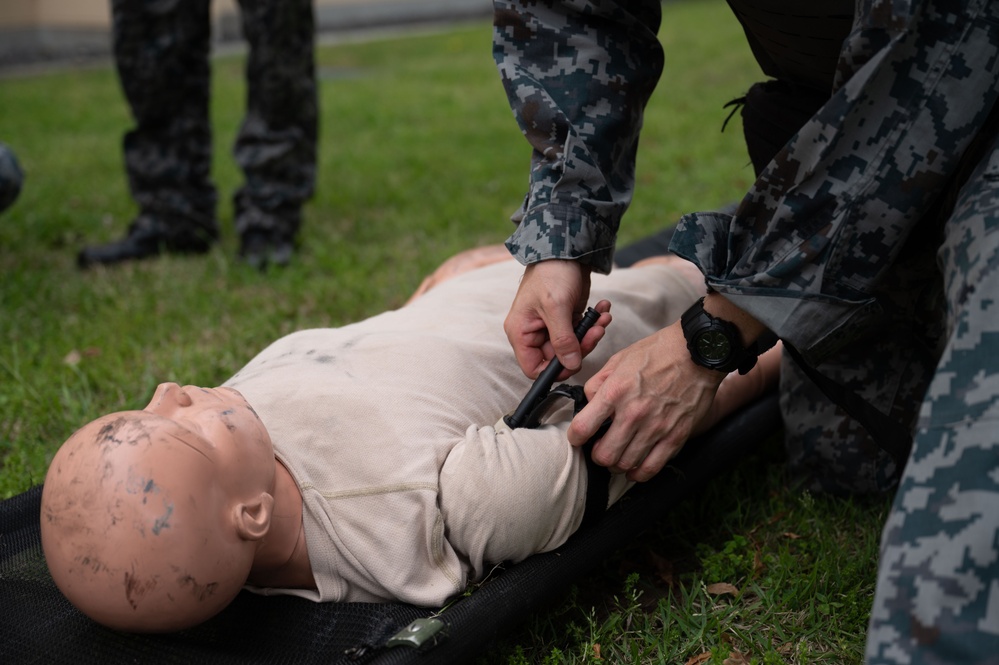 374 SFS, Japanese counterparts conduct Security Team Training