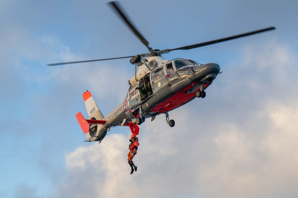 Coast Guard Cutter Harriet Lane Performs joint flight operations with French Navy off the coast of Tahiti